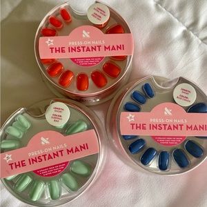Set of Olive and June Instant Mani Press On Nails